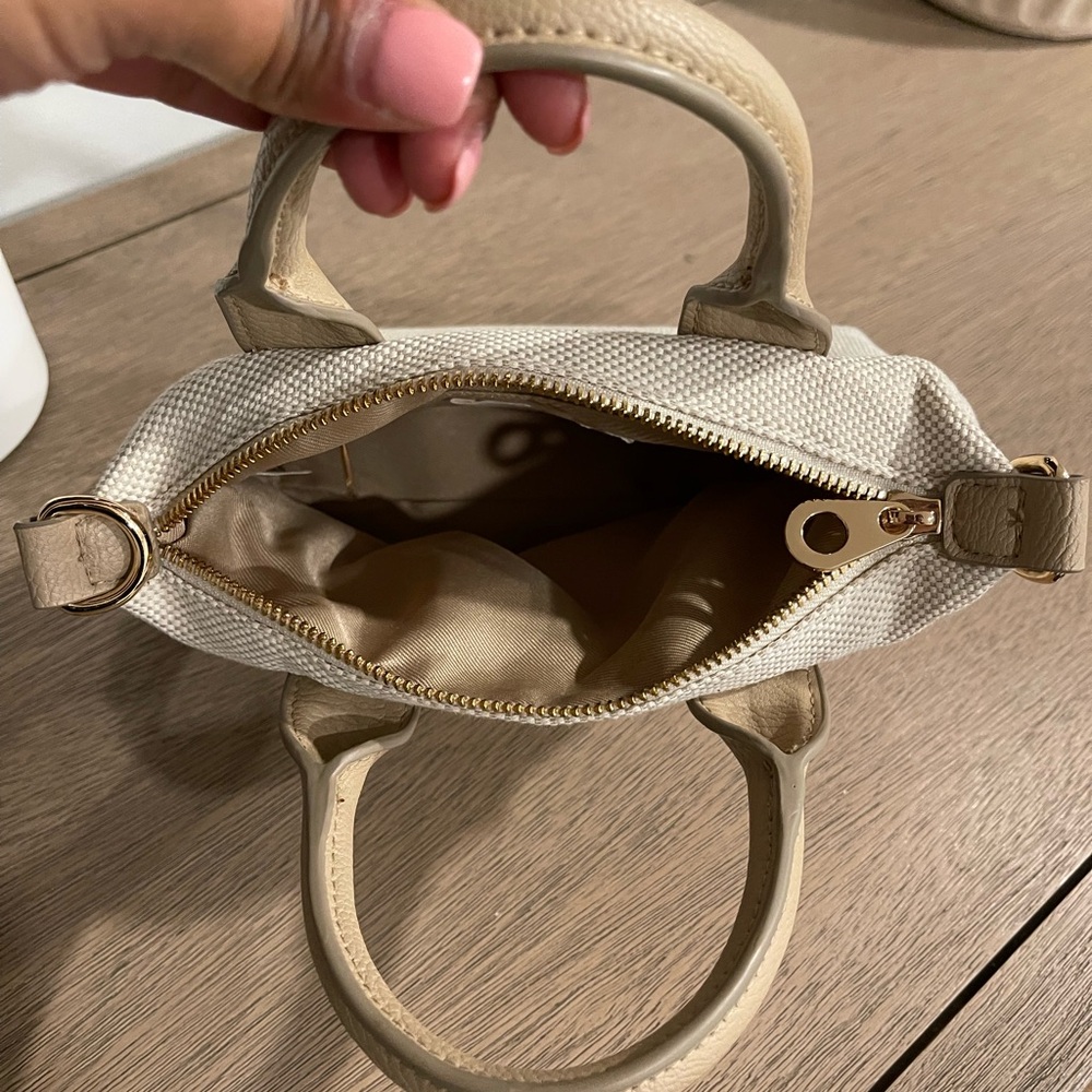 Universal Thread Cream Mini Bag - Picture 3 of 4